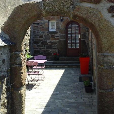 Les Hauts De Kerdrein Saint-Jean-du-Doigt Exterior photo